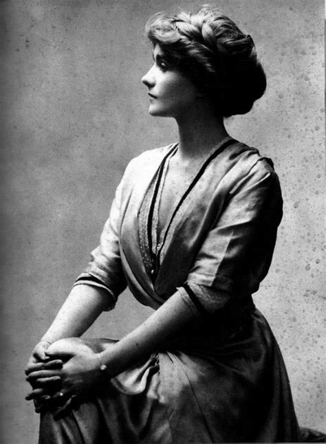 coco chanel young photos.